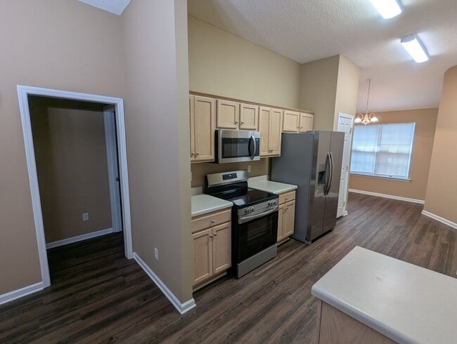 Photo - Nice 2 bedroom 2 Bath Villa Available NOW