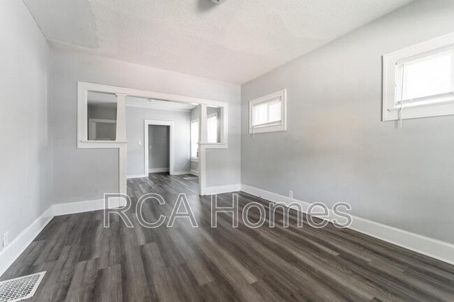 Photo - 1411 N Belleview Pl