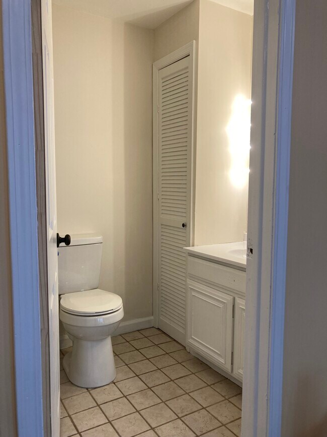 Photo - 109 E Main St