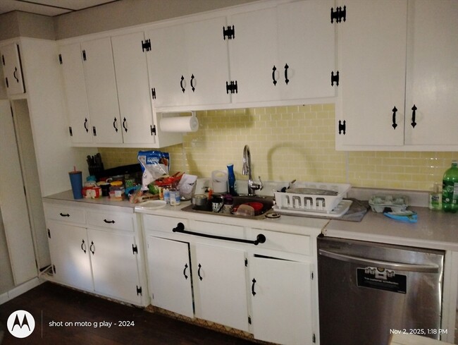 Photo - 77 W Main St