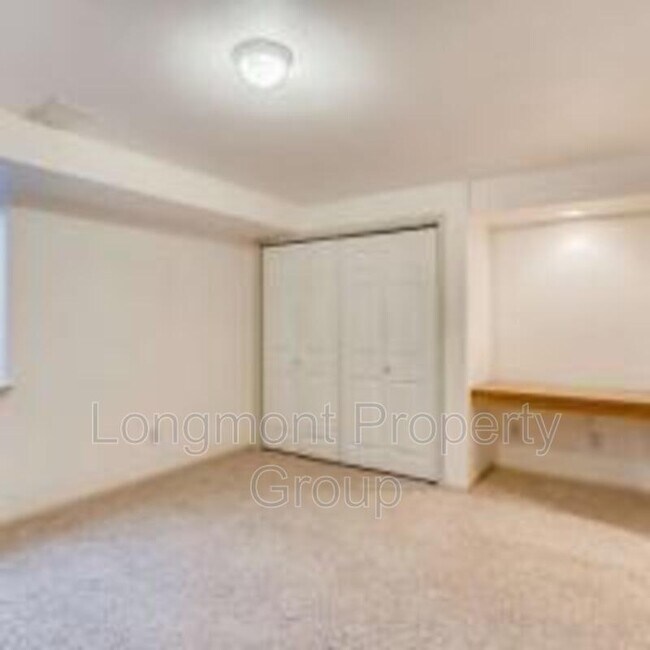 Photo - 3581 Larkspur Cir