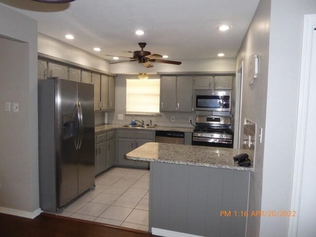 Photo - 1706 NW Gray Warr Pl