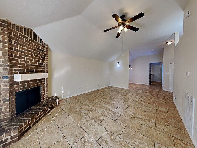 Photo - 19607 Lake Hollow Ln