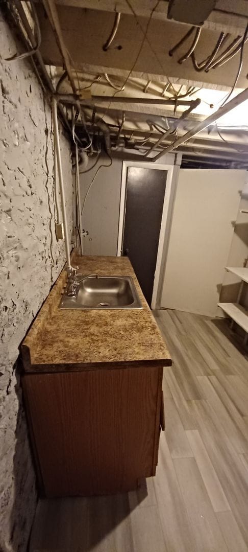 2207 Whittier Ave Unit Basement