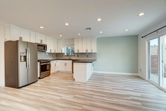 Photo - 7441 1/2 Beckford Avenue