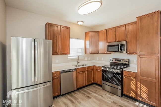 Photo - 115 Thistle Wood Dr