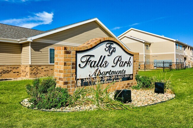 Photo - Falls Park Apartments