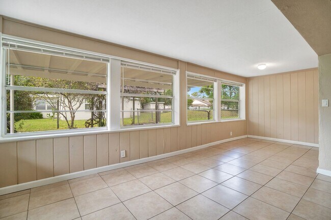 Photo - 11515 Baltic St