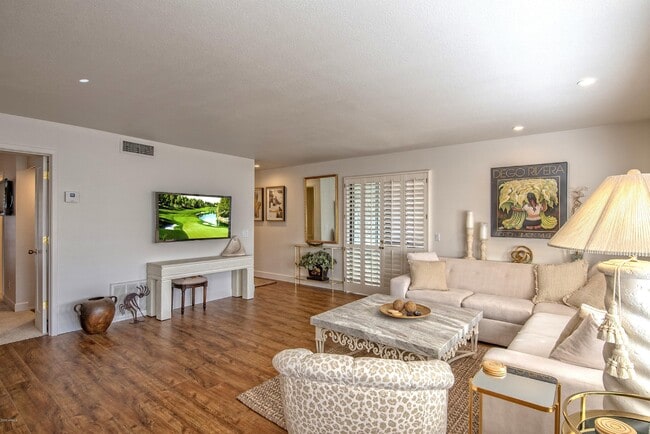 Photo - 5205 N 24th St Unit 205