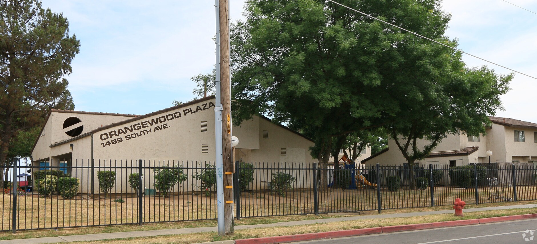 Photo - Orangewood Plaza