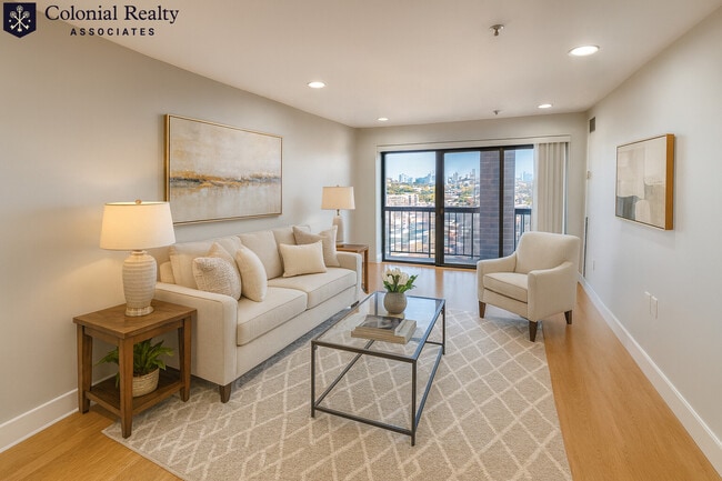 Photo - 15 N Beacon St Unidad 1012