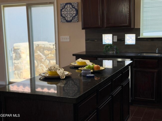 Photo - 13514 Everingham St