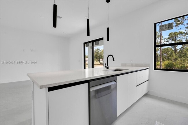 Photo - 2700 42nd St W