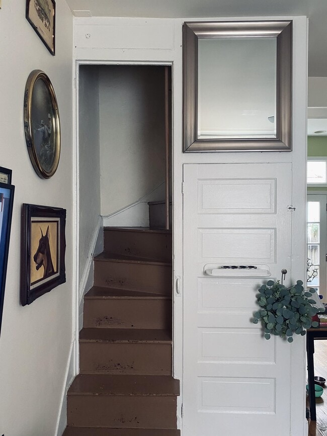 Photo - 734 N Taylor St