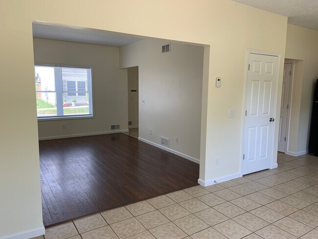 Photo - 204 Betsinger Rd