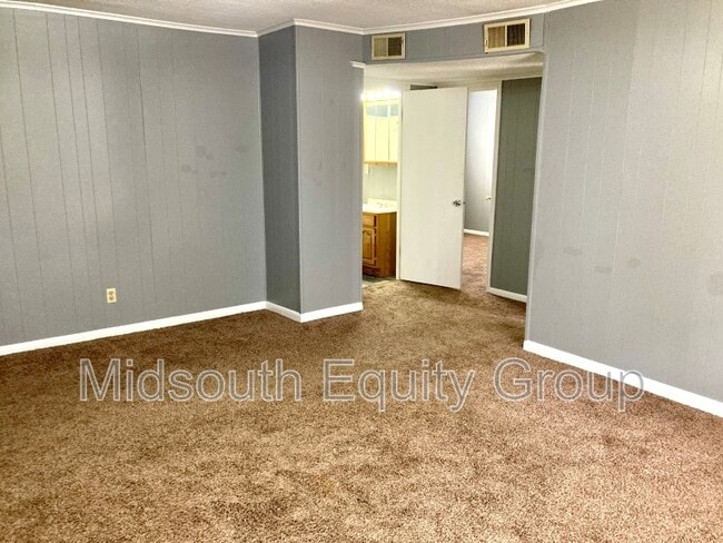 Photo - 117 Parkburg Rd Unit B