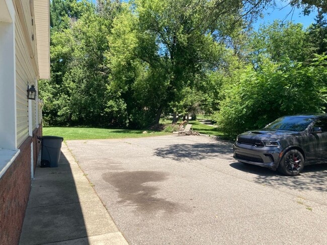 Photo - 11231 29 Mile Rd