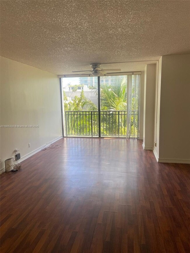 Building Photo - 16909 N Bay Rd Unit 415 Rental