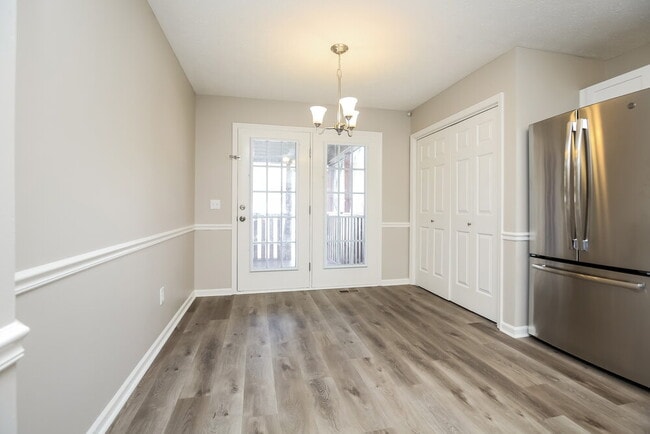 Photo - 125 Oak Leaf Dr