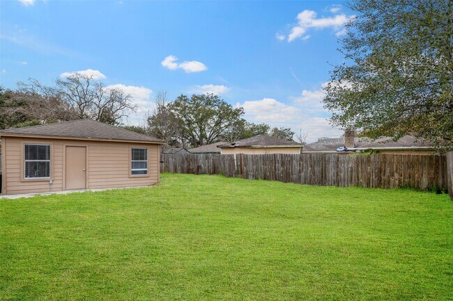 Photo - 22114 Merrymount Dr