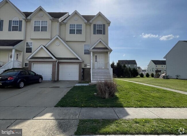 Building Photo - 338 Northdown Dr Rental