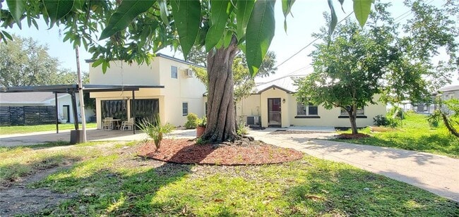 Building Photo - 912 Lake Jessie Dr Rental
