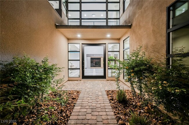 Photo - 94 Glade Hollow Dr