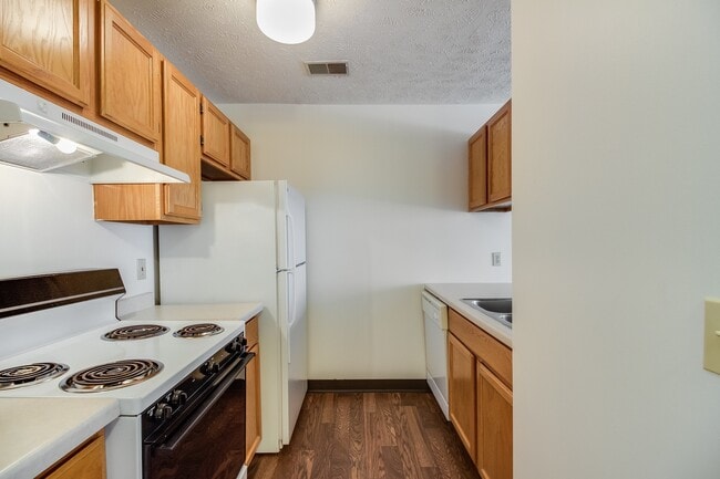 Photo - Pleasant View Apartments (J &amp; K Corporation)