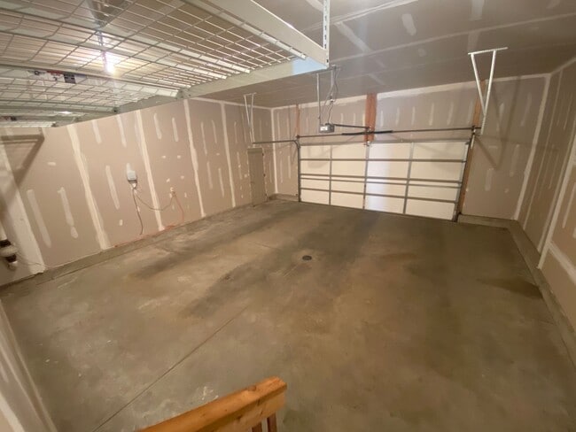 Photo - Large Ranch Style Twin Home For Rent