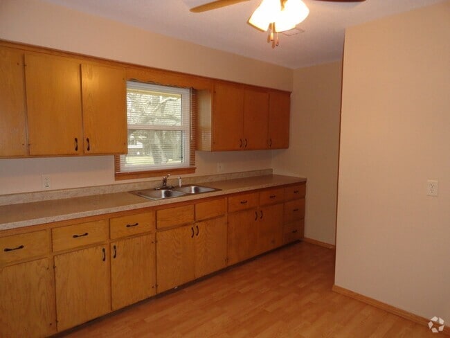 Building Photo - 8996 Jackson Avenue Unit A Rental