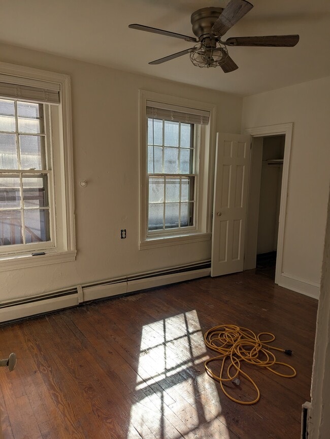 20 W Market St Unit 1