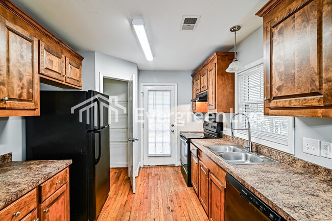 Photo - 133 St Andrews Pl Dr