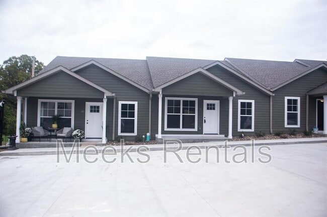 38 Flats Dr