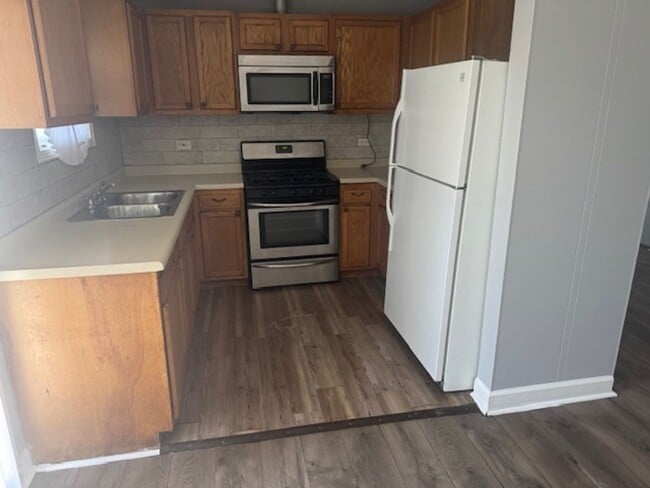 Photo - Don't wait --must see! 4Bd, 2Ba