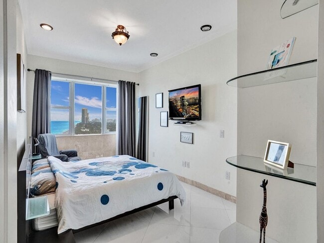 Photo - 3180 S Ocean Dr Unit 1709