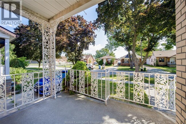 Photo - 1715 Alexis Rd
