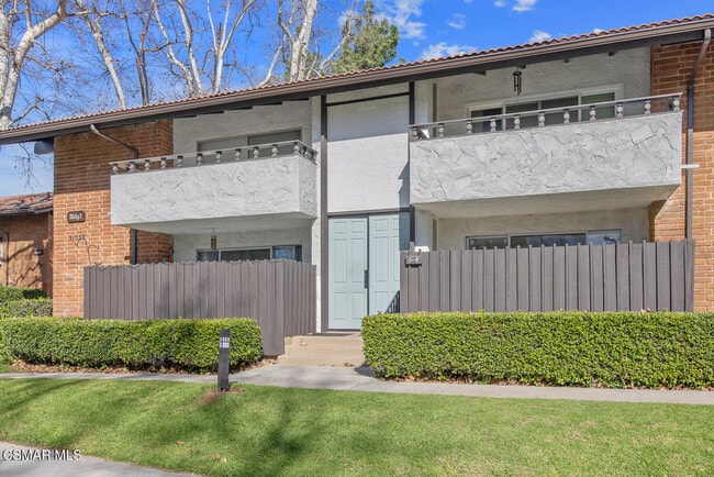 Photo - 31555 Lindero Canyon Rd