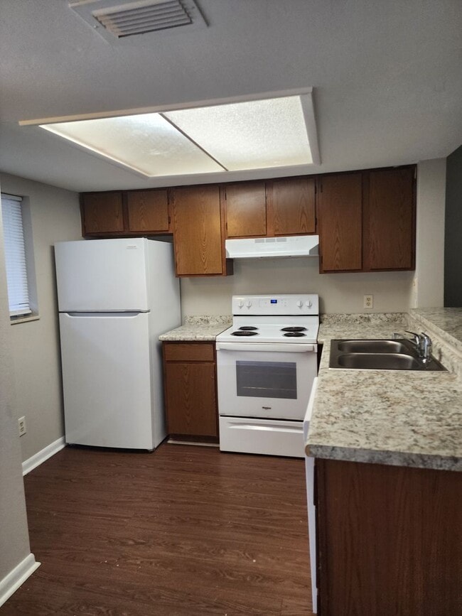 Photo - ** Available now** 2 Bedroom/2 Bath Condo on Southside close to Truman