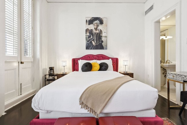 Photo - 508 Chartres St Unidad ID1272334P