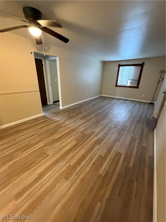 Photo - 27 Wayne St SE Unit 6