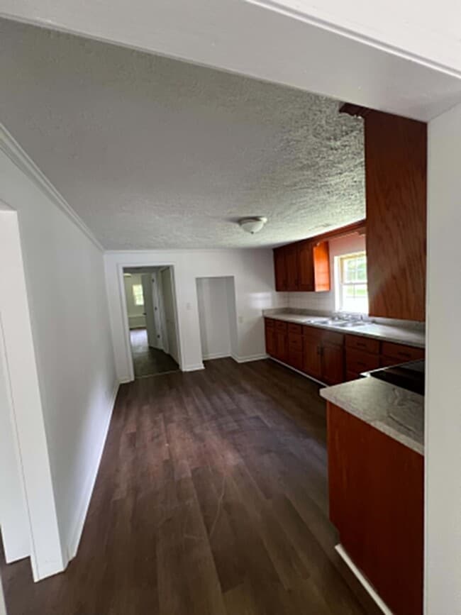 Photo - 1509 Brunner St NW