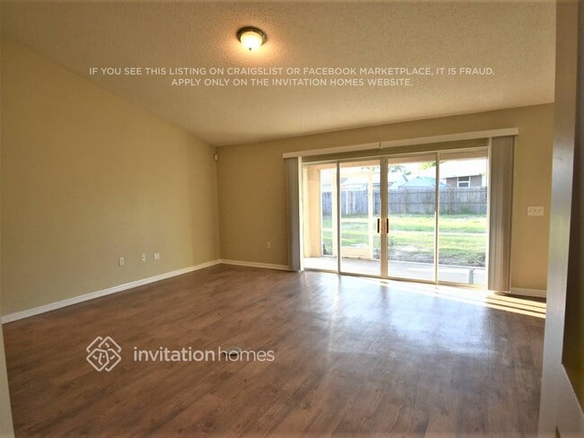 Photo - 4370 Camberly St