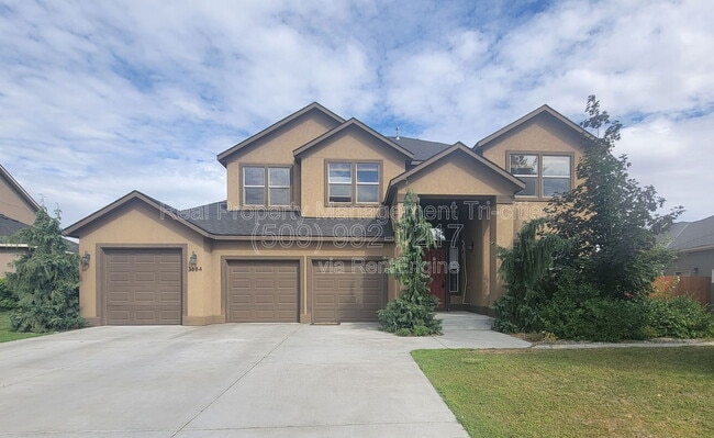 Building Photo - 3684 Nottingham Dr