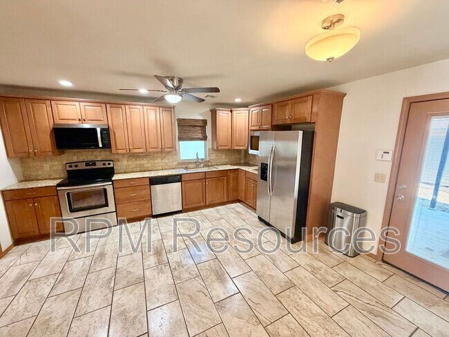 4508 N Asbury Ave
