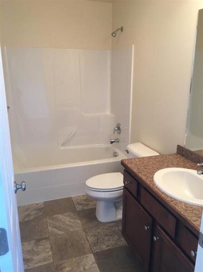 Photo - 3 Bed 2 Bath House in Meadow Lark Community