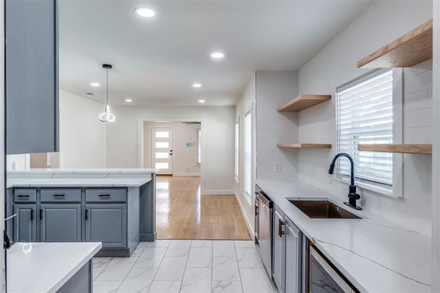 Photo - 6331 Military Pkwy