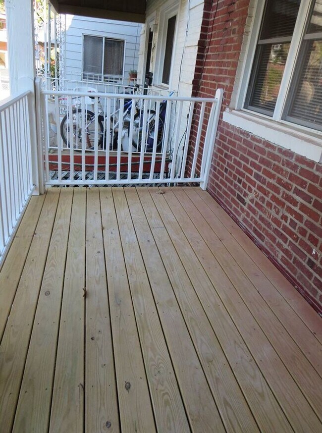 Photo - 3043 Manning St