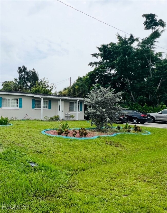 Building Photo - 804 March St