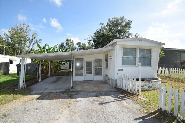 Building Photo - 3310 Peachtree Hill Rd Rental