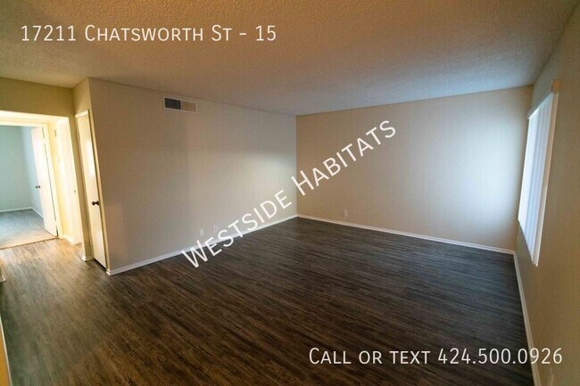 Photo - 17211 Chatsworth St Unidad 15